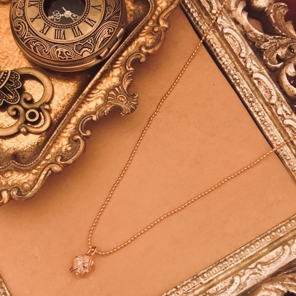 KATE SPADE • Rose Gold Something Sparkly Star Pendant Necklace - Picture 3 of 4